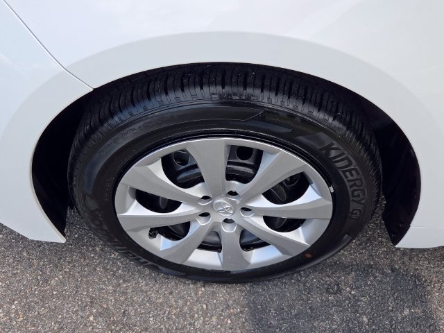 Certified 2026 Toyota Corolla LE FWD image 5