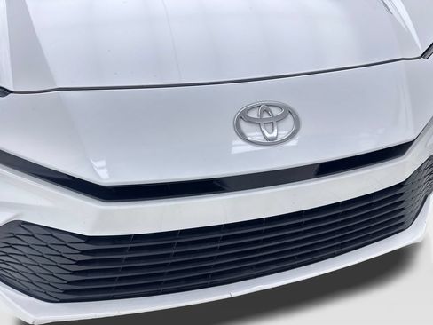 Used 2025 Toyota Camry LE FWD image 26