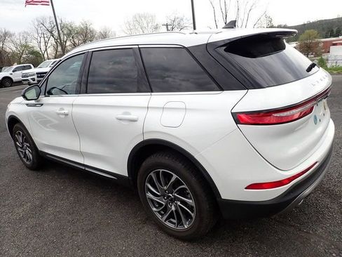 Used 2022 Lincoln Corsair AWD w/ Equipment Group 101A image 4