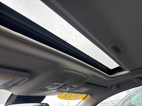 Used 2018 MAZDA MAZDA3 Touring image 26