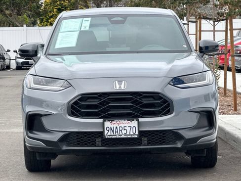 Certified 2025 Honda HR-V Sport image 9