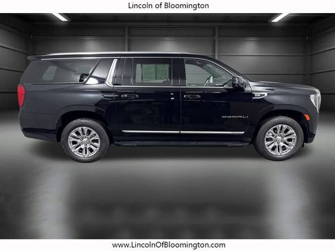 Used 2024 GMC Yukon XL Denali image 7