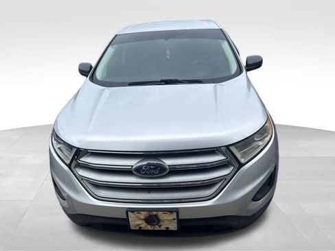 Used 2018 Ford Edge SE AWD/4WD image 3