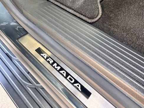 Certified 2025 Nissan Armada Platinum image 40