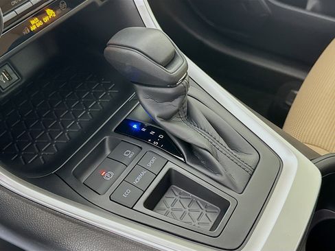 Used 2025 Toyota RAV4 LE image 25