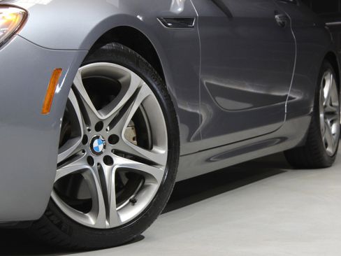 Used 2012 BMW 650i Coupe image 19