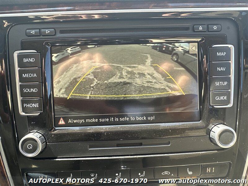 Used 2013 Volkswagen Passat TDI SEL Premium FWD image 33