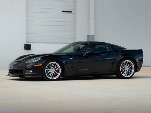 Used 2013 Chevrolet Corvette ZR1 w/ 3ZR Preferred Equipment Group image 3