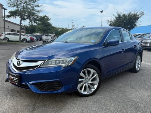Used 2017 Acura ILX FWD image 2
