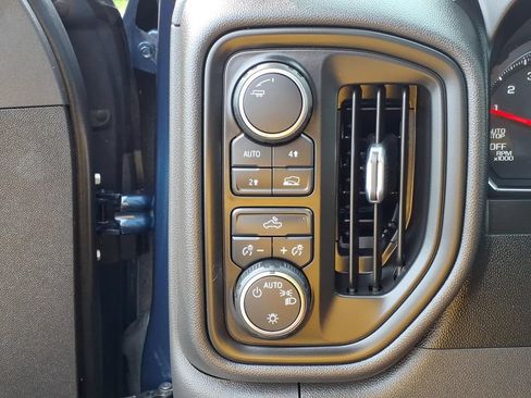 Used 2021 Chevrolet Silverado 1500 Custom w/ Safety Confidence Package AWD/4WD image 5