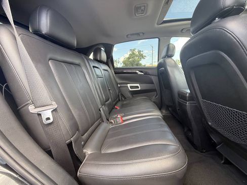 Used 2013 Chevrolet Captiva Sport LTZ FWD image 18