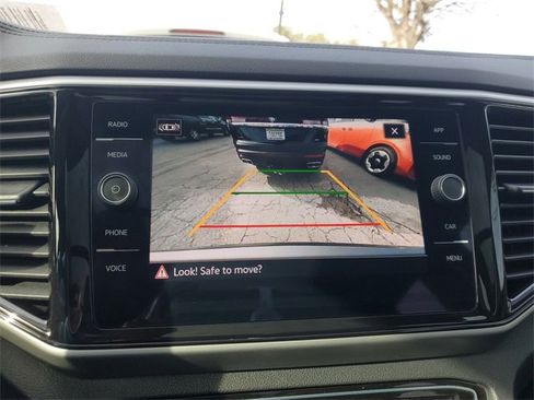 Certified 2023 Volkswagen Atlas SE w/ Panoramic Sunroof Package image 11