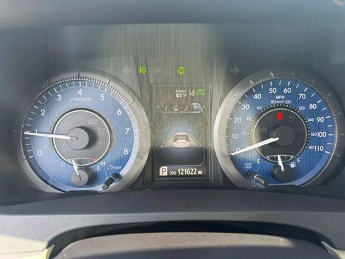 Used 2018 Toyota Sienna XLE w/ XLE Navigation Package AWD/4WD image 20