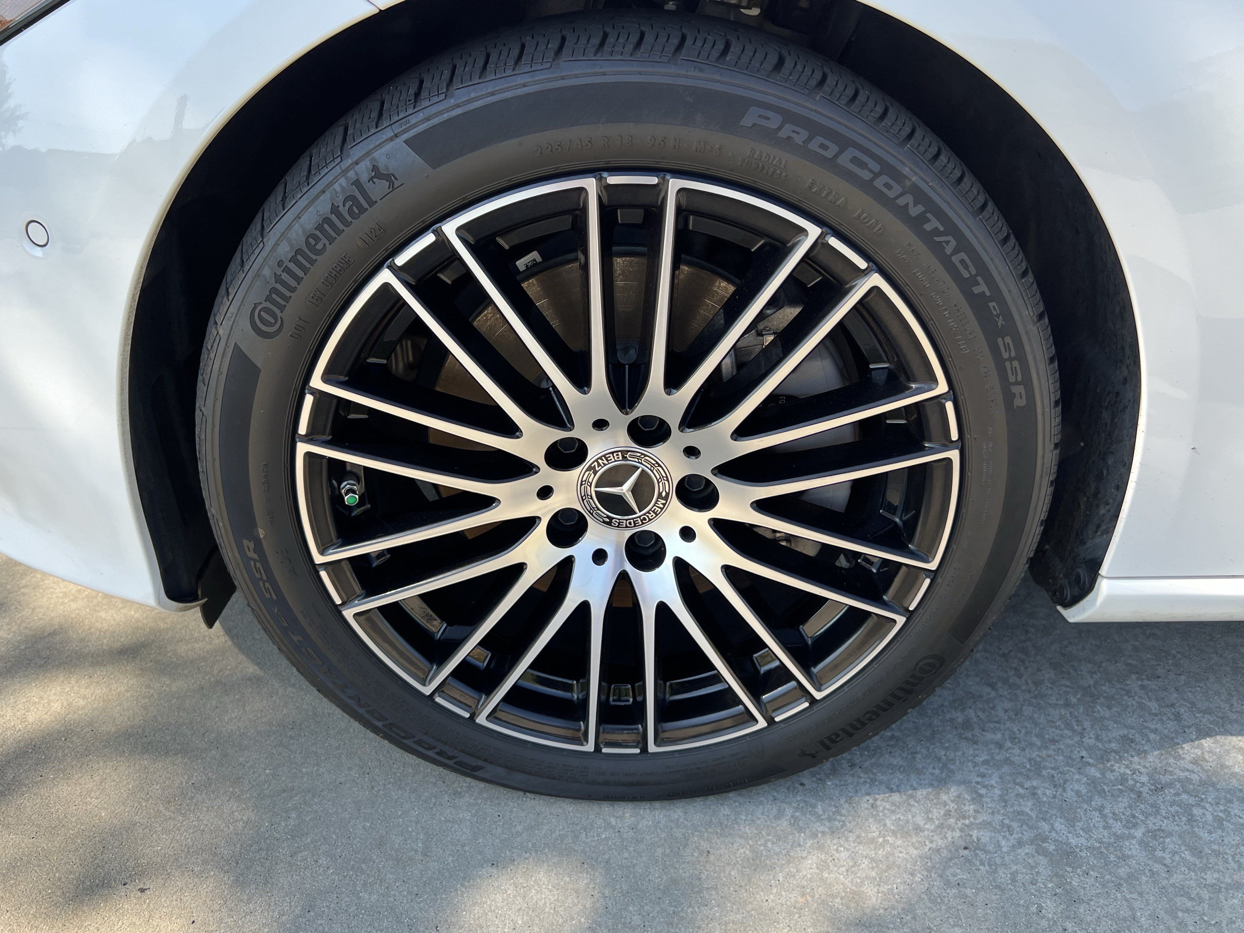 Used 2025 Mercedes-Benz C 300 Sedan image 13