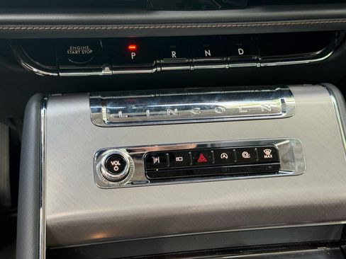 New 2026 Lincoln Aviator AWD image 34