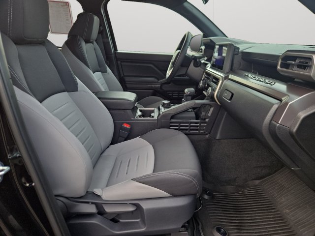 Certified 2026 Toyota Tacoma TRD Off-Road AWD/4WD image 15
