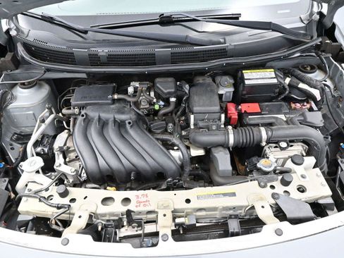 Used 2013 Nissan Versa SV w/ Convenience Pkg image 28