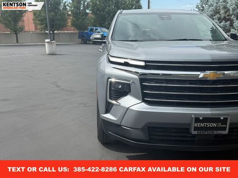 Used 2024 Chevrolet Traverse LT image 14