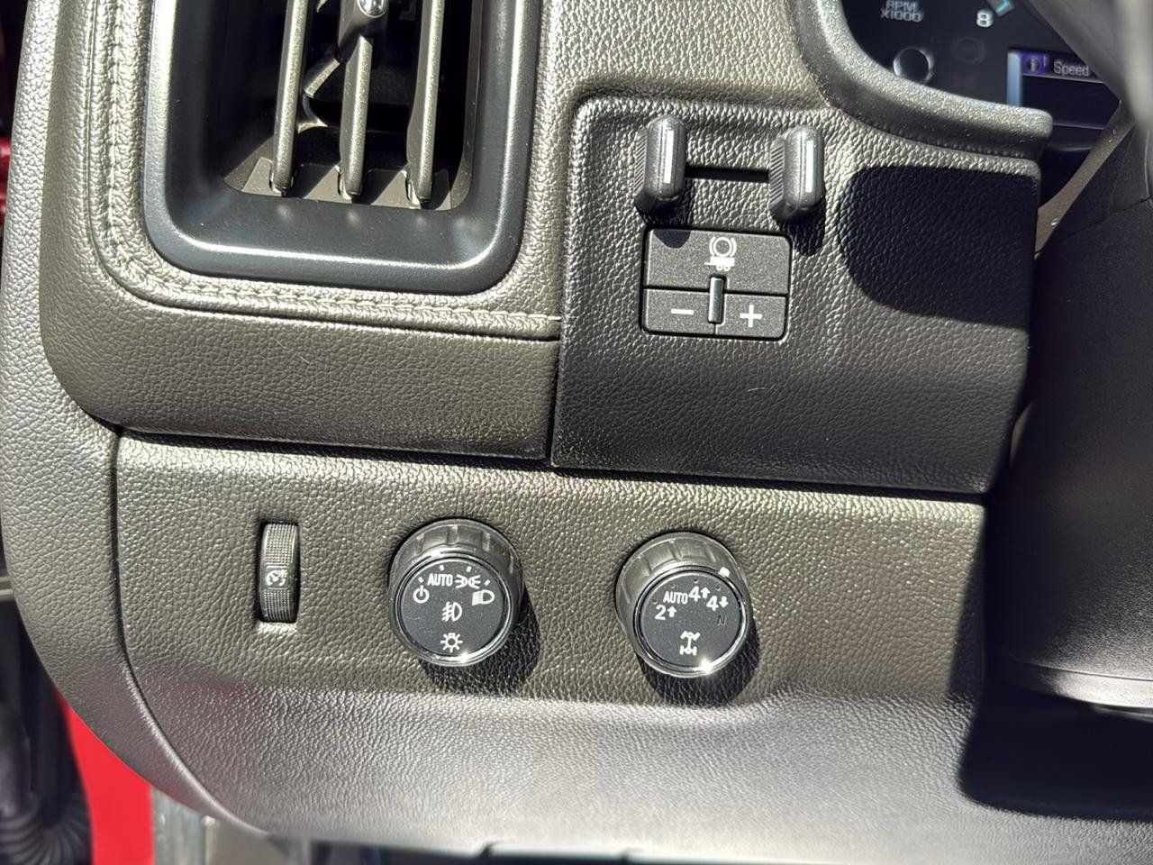 Used 2017 GMC Canyon Denali AWD/4WD image 17