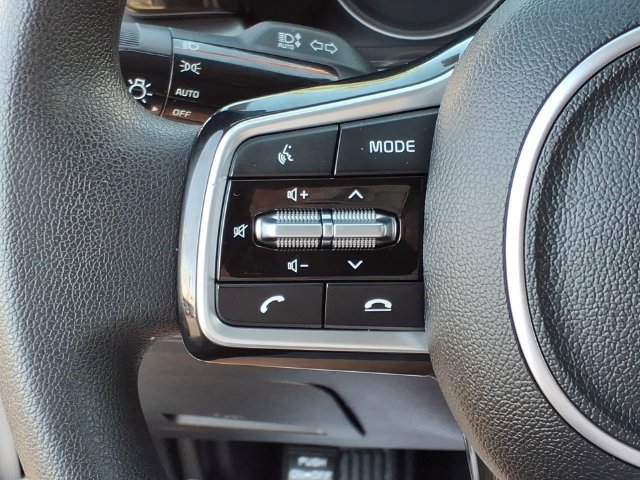 Used 2023 Kia Sorento LX FWD image 18