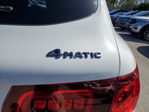 Used 2022 Mercedes-Benz GLC 300 4MATIC image 5