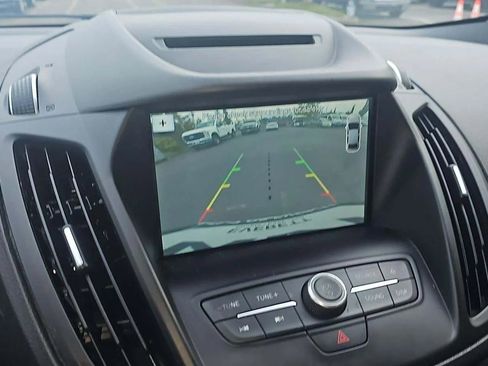 Used 2018 Ford Escape SEL image 24