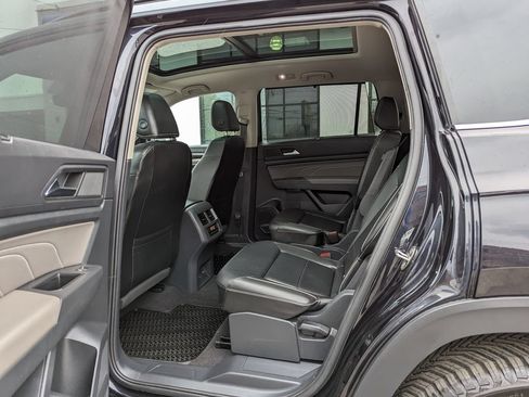 Used 2023 Volkswagen Atlas SE w/ Panoramic Sunroof Package AWD/4WD image 39