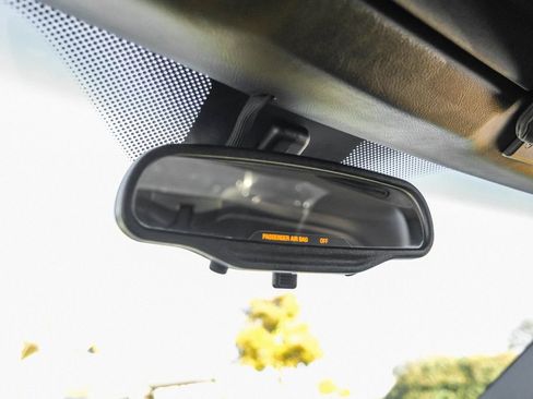 Used 2006 Chevrolet Corvette Coupe image 23