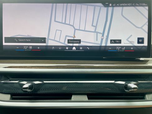 Used 2024 BMW X5 xDrive40i w/ Premium Package image 27