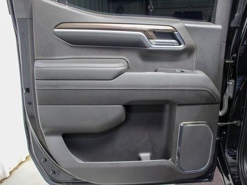 Used 2022 Chevrolet Silverado 1500 LT Trail Boss image 12