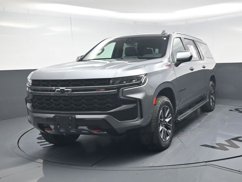 Used 2021 Chevrolet Suburban Z71 image 11