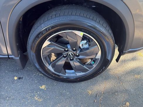 New 2026 Nissan Rogue SV image 9