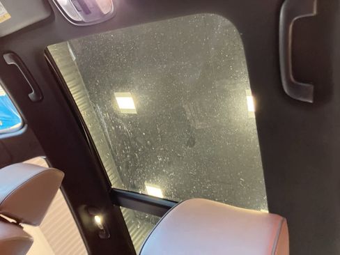 Used 2017 Kia Sportage SX image 11