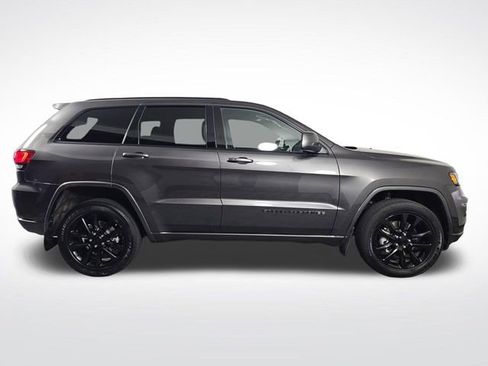 Used 2021 Jeep Grand Cherokee Laredo X image 8