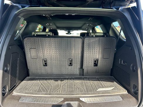 Used 2021 Chevrolet Tahoe Premier w/ Premium Package RWD image 30