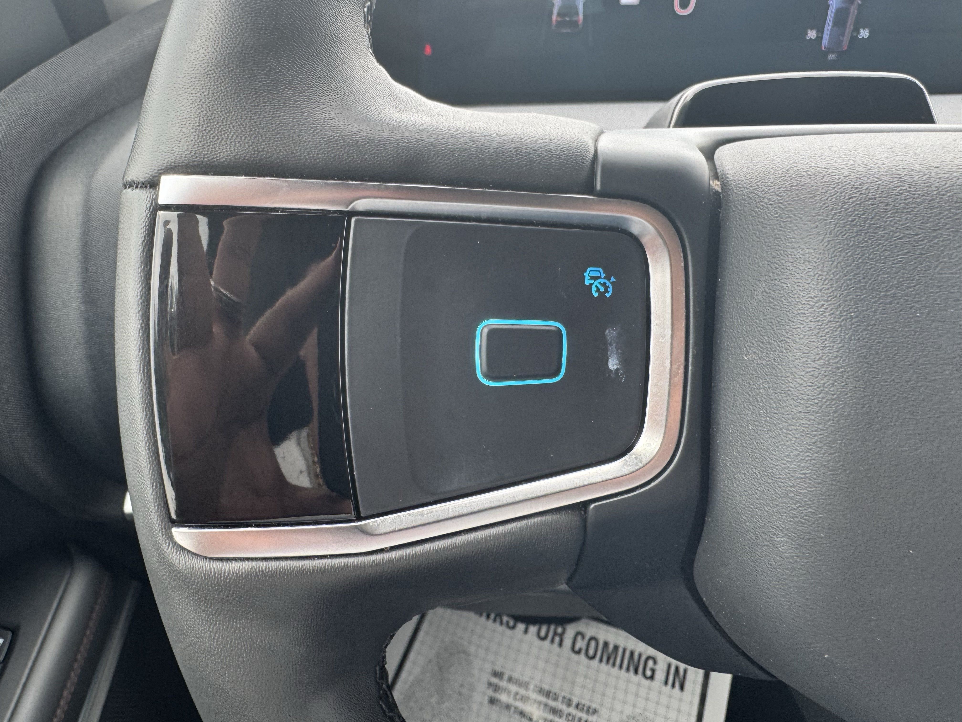 Certified 2025 Ford Expedition Active RWD image 9