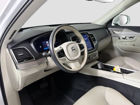 Certified 2023 Volvo XC90 B5 Plus w/ Protection Package AWD/4WD image 10