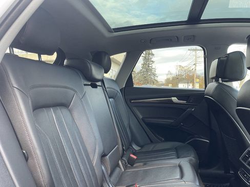 Used 2019 Audi Q5 2.0T Premium Plus w/ Premium Plus Package image 29