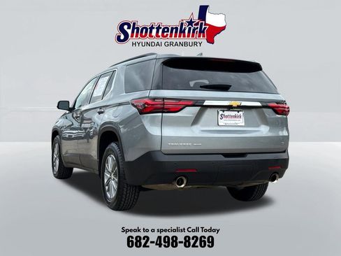 Used 2023 Chevrolet Traverse LT AWD/4WD image 8