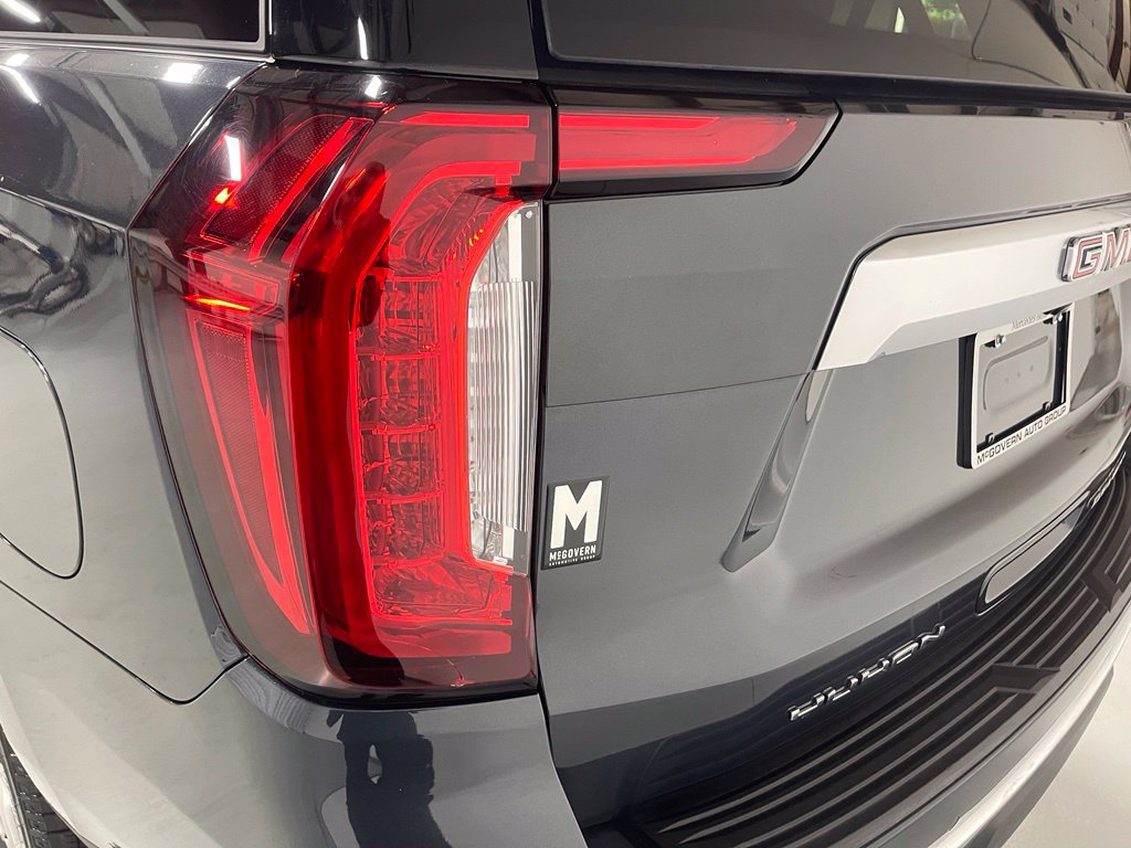 Used 2021 GMC Yukon Denali w/ LPO, Illumination Package AWD/4WD image 14