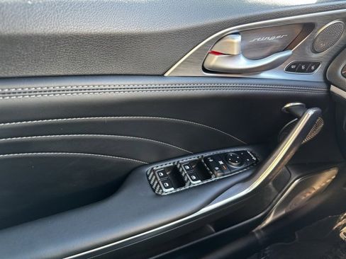 Used 2022 Kia Stinger GT2 image 32