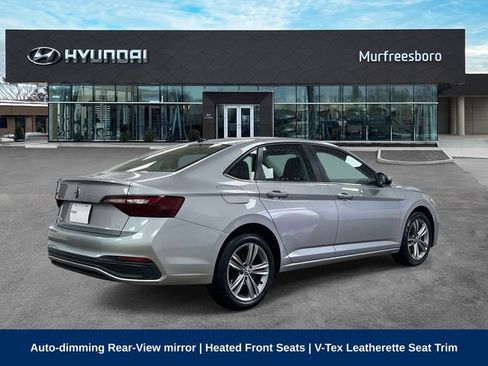 Used 2024 Volkswagen Jetta SE FWD image 6