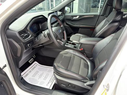 Used 2024 Ford Escape ST-Line w/ Tech Pack #1 FWD image 13
