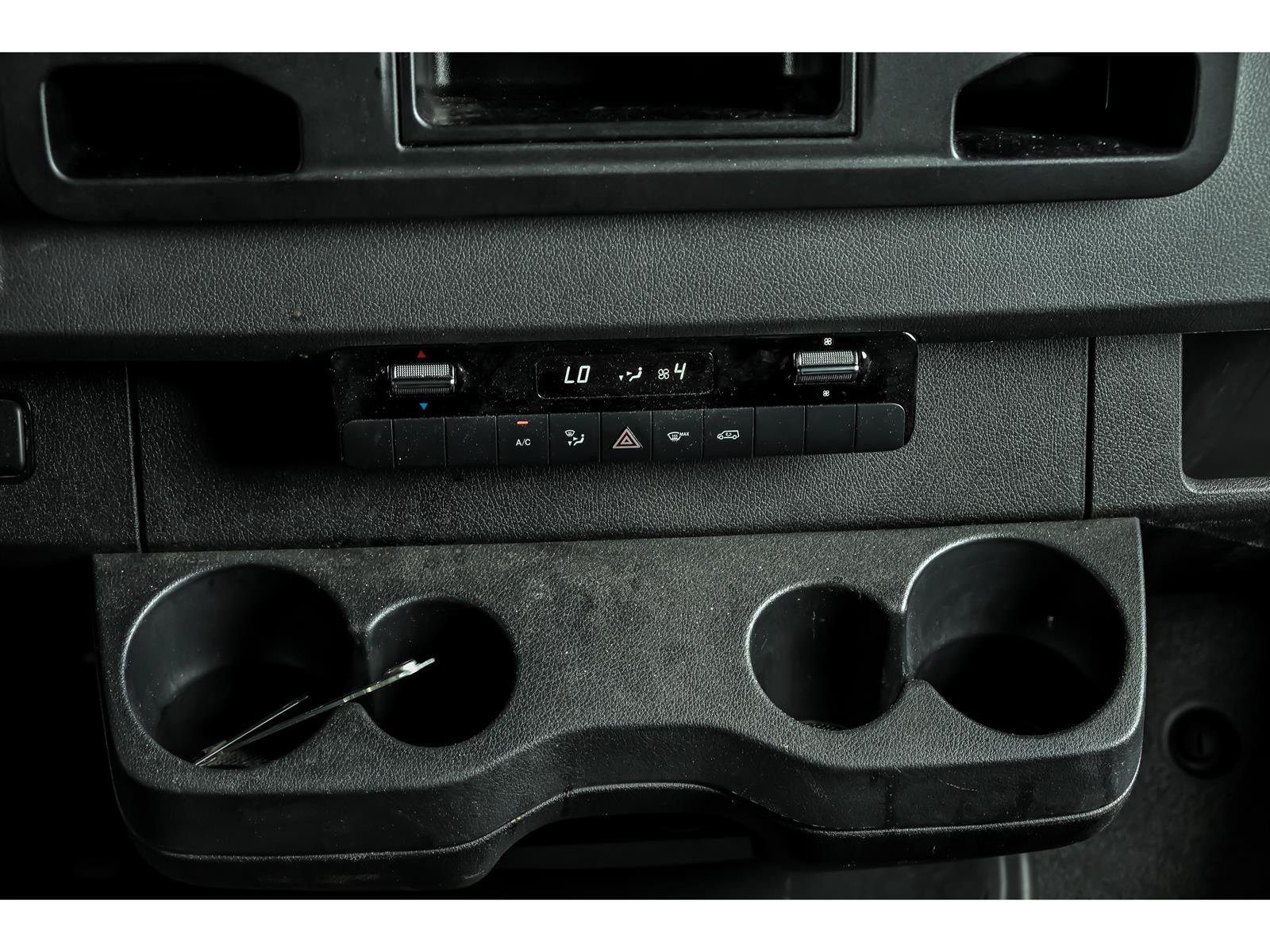 Used 2024 Mercedes-Benz Sprinter 2500 image 13