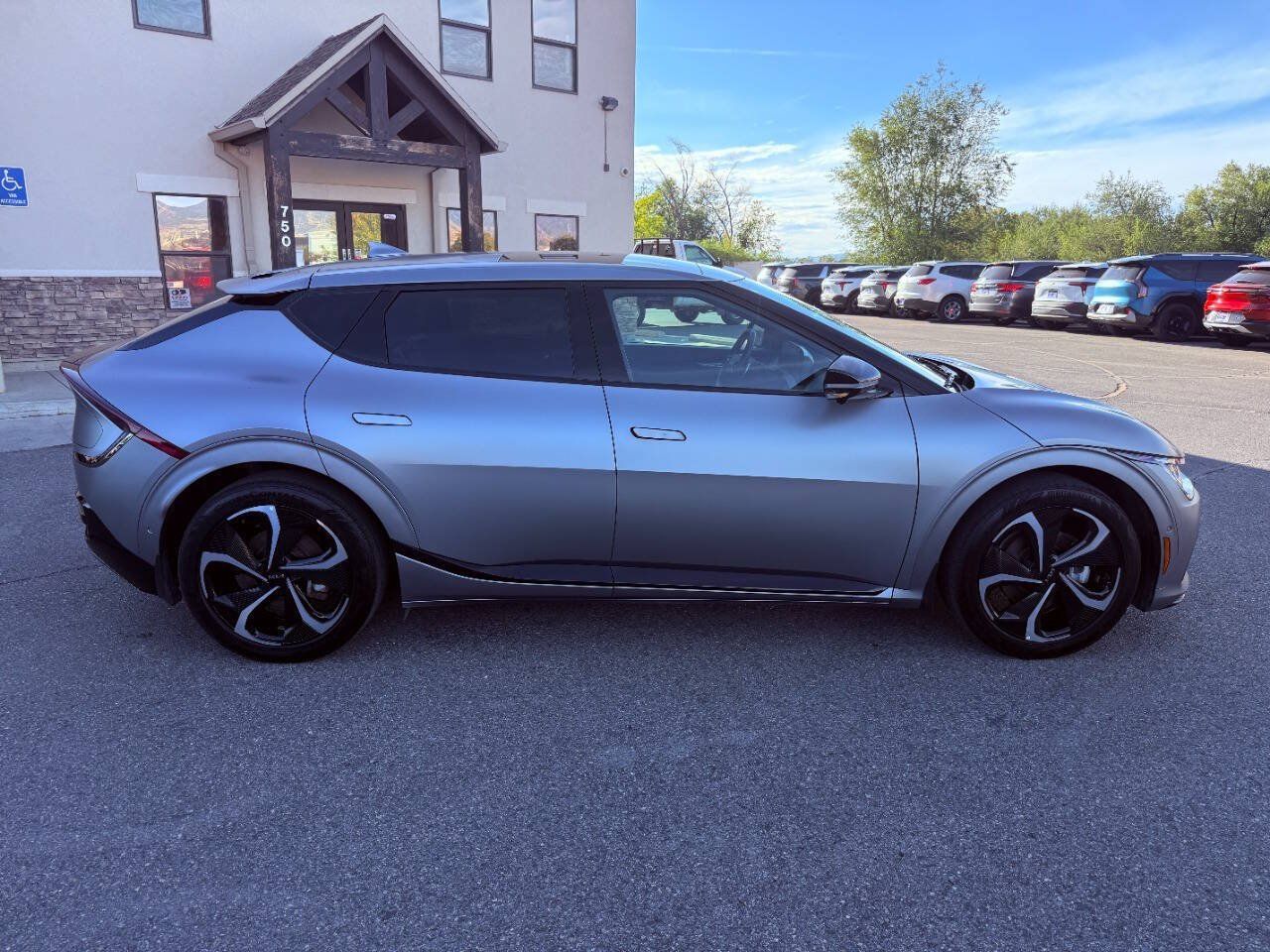 Used 2023 Kia EV6 GT-Line w/ GT-Line Suede Seat Package AWD/4WD image 9