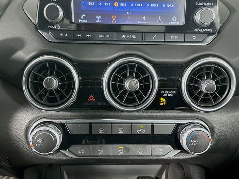 Used 2024 Nissan Sentra S image 23