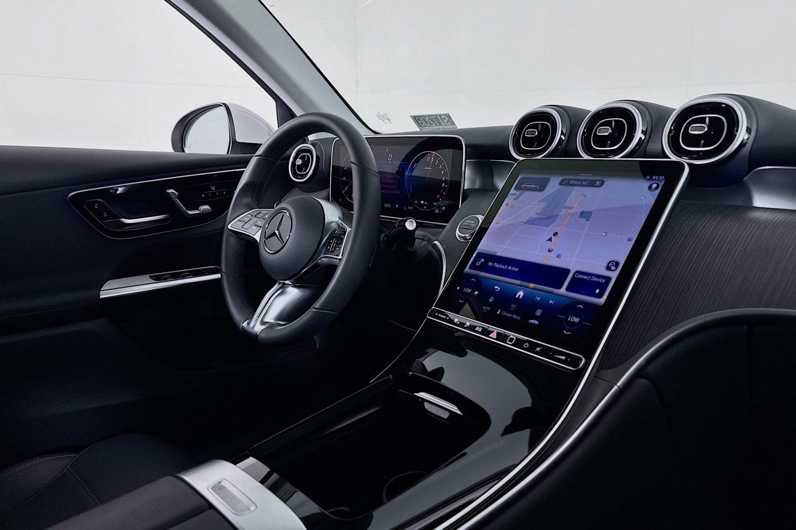 Certified 2025 Mercedes-Benz GLC 350e 4MATIC image 17