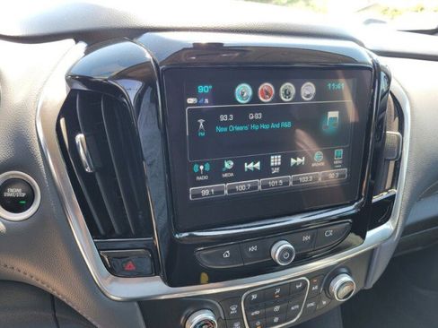 Used 2019 Chevrolet Traverse LT w/ LPO, Floor Liner Package FWD image 20