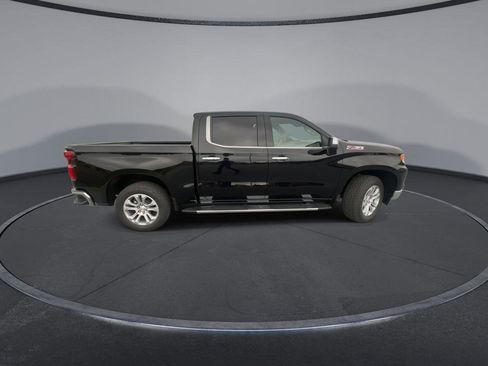 New 2026 Chevrolet Silverado 1500 LTZ w/ Z71 Off-Road Package AWD/4WD image 9