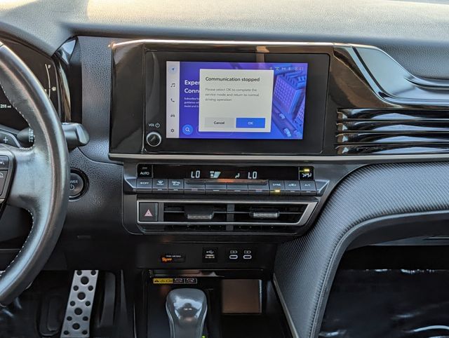 Used 2025 Toyota Camry SE FWD image 15